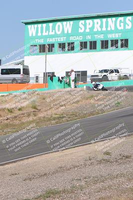 media/Apr-20-2025-AHRMA (Sun) [[393a79c373]]/Race/Group 11 early race/Turn 4b/